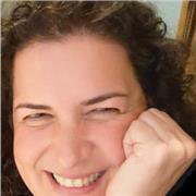 Persona dinámica y práctica que disfruta con su trabajo. A todas las edades y niveles